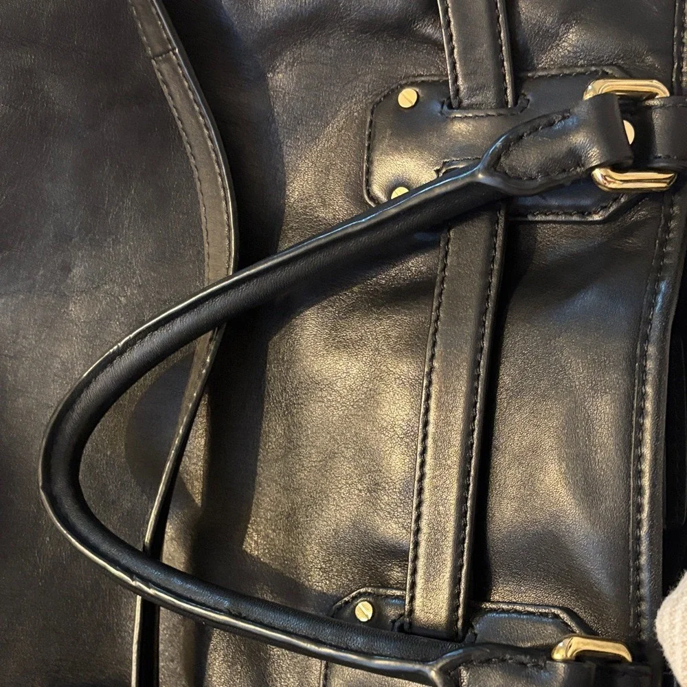 Michael Kors Hudson Black leather tote with Gold Accents-excellent condition! - Picture 12 of 12